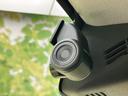 ドライブレコーダーが取り付けられています。安全運転をサポートし、万が一の時も記録を残せる安心感があります。
