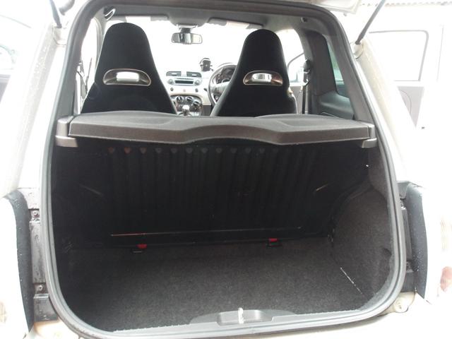 アバルト500 ベースグレード 5速マニュアル レコードモンツア4本出しマフラー パルティーレ17インチアルミ(17枚目)