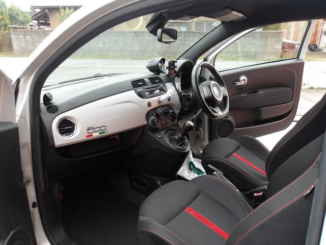 アバルト500 ベースグレード 5速マニュアル レコードモンツア4本出しマフラー パルティーレ17インチアルミ(20枚目)