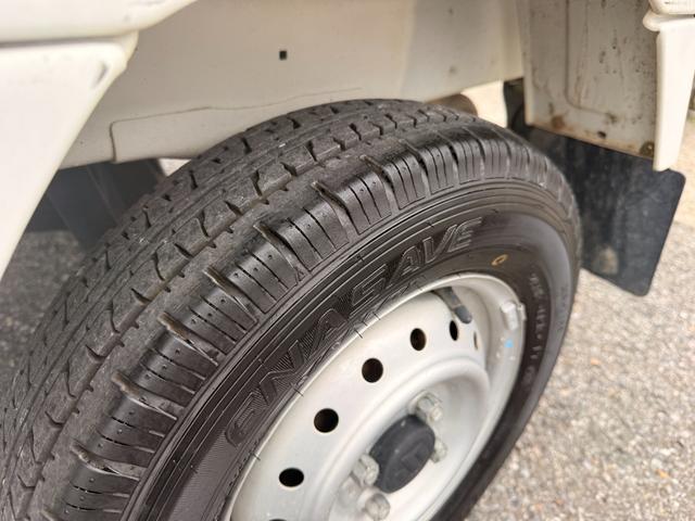 キャリイトラック ＫＣエアコン・パワステ　４ＷＤ・ＡＴ（16枚目）