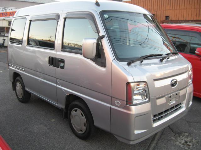 サンバーバン ディアス AT/AC/PS/Wエアバッグ/フロントパワーウィンドウ/ETC/ライトレベライザー/キーレス/オーバーヘッドコンソール/純正ゴムマット/ハイルーフ/電動ミラー(4枚目)