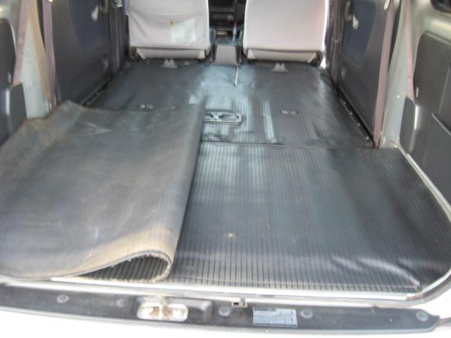 サンバーバン ディアス AT/AC/PS/Wエアバッグ/フロントパワーウィンドウ/ETC/ライトレベライザー/キーレス/オーバーヘッドコンソール/純正ゴムマット/ハイルーフ/電動ミラー(11枚目)