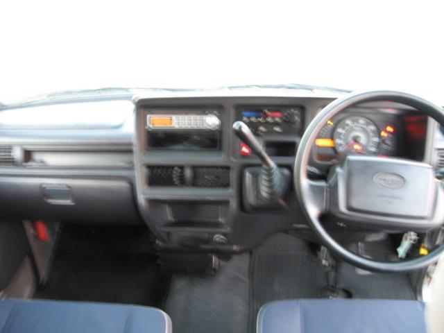 サンバーバン ディアス AT/AC/PS/Wエアバッグ/フロントパワーウィンドウ/ETC/ライトレベライザー/キーレス/オーバーヘッドコンソール/純正ゴムマット/ハイルーフ/電動ミラー(18枚目)