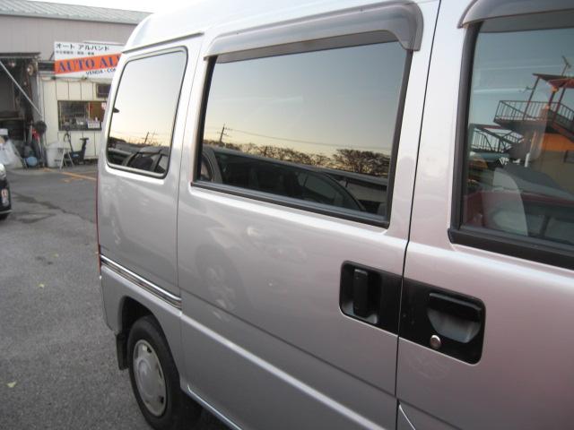 サンバーバン ディアス AT/AC/PS/Wエアバッグ/フロントパワーウィンドウ/ETC/ライトレベライザー/キーレス/オーバーヘッドコンソール/純正ゴムマット/ハイルーフ/電動ミラー(26枚目)