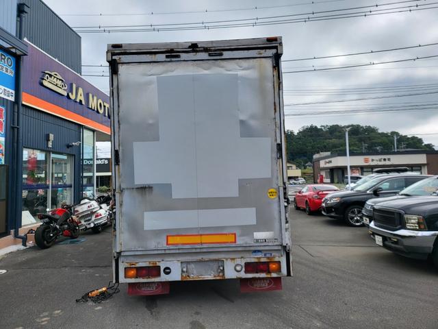 スーパーグレート 　バイク積載車　積載９０００ｋｇ　７速マニュアル　ターボ　油圧ゲート　２段式　排ガス適合　車検１年（6枚目）