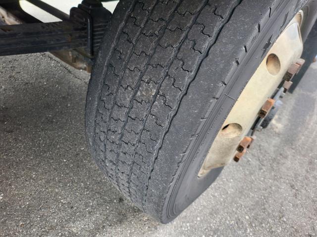 スーパーグレート 　バイク積載車　積載９０００ｋｇ　７速マニュアル　ターボ　油圧ゲート　２段式　排ガス適合　車検１年（17枚目）