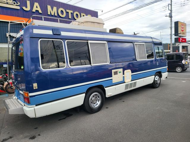 コースター 　キャンピングバス　ターボ　７人乗り　トイレ　冷蔵庫　シャワー　オートマ　Ｂカメラ　車検２年　点検整備（24枚目）