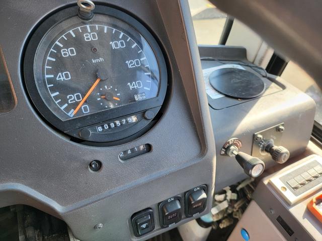 エアロミディ 中型観光バス ターボ 6速MT ターボ 排ガス適合 自動ドア 法定整備 車検1年(30枚目)