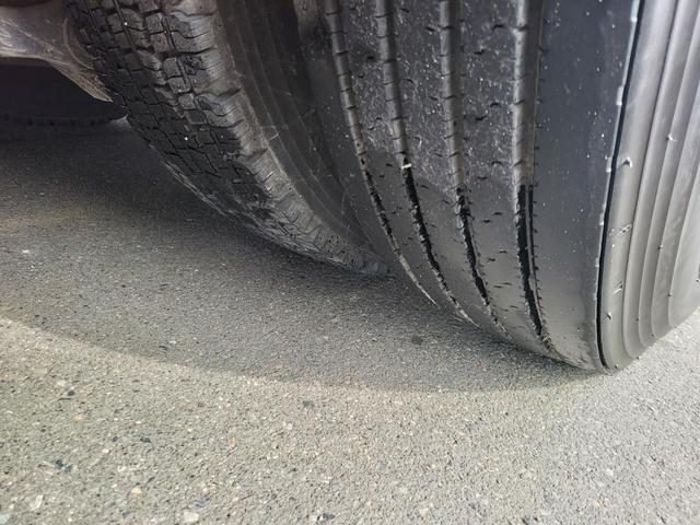 エアロミディ 　２９人乗り　観光バス　サロン仕様　６速ＭＴ　フィンガーシフト　ターボ　法定整備　車検１年　エアサス　自動ドア（22枚目）