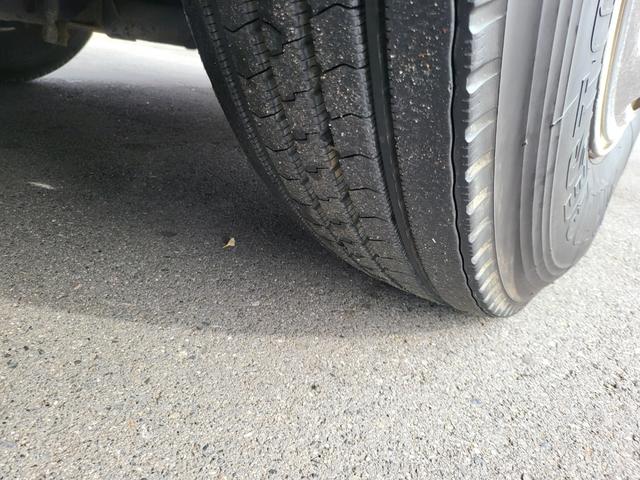 エアロミディ 　２９人乗り　観光バス　サロン仕様　６速ＭＴ　フィンガーシフト　ターボ　法定整備　車検１年　エアサス　自動ドア（23枚目）