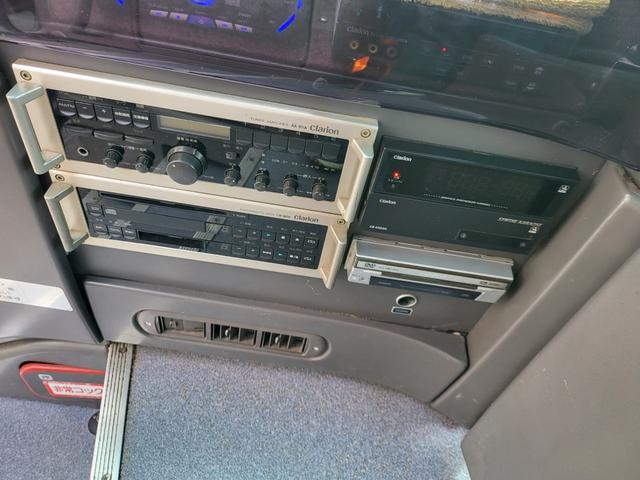 エアロミディ 　２９人乗り　観光バス　サロン仕様　６速ＭＴ　フィンガーシフト　ターボ　法定整備　車検１年　エアサス　自動ドア（30枚目）