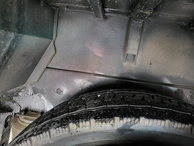 エアロミディ 　２９人乗り　観光仕様　サロン仕様　フィンガーシフト　ターボ　法定整備　車検１年　エアサス　自動ドア（17枚目）