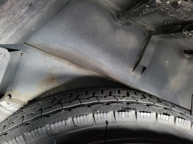 エアロミディ 　２９人乗り　観光仕様　サロン仕様　フィンガーシフト　ターボ　法定整備　車検１年　エアサス　自動ドア（20枚目）