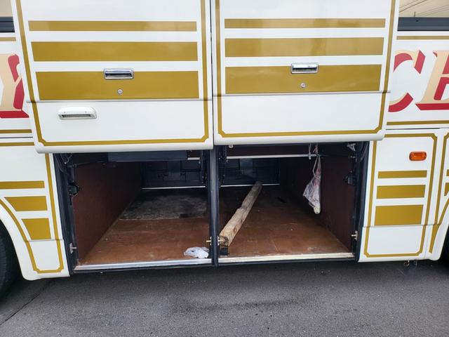 エアロミディ 　２９人乗り　観光仕様　サロン仕様　フィンガーシフト　ターボ　法定整備　車検１年　エアサス　自動ドア（21枚目）