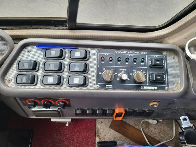 エアロミディ 　２９人乗り　観光仕様　サロン仕様　フィンガーシフト　ターボ　法定整備　車検１年　エアサス　自動ドア（26枚目）