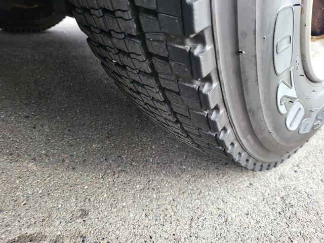 エアロミディ 　２９人乗り　観光バス　自動ドア　６速ＭＴ　エアサス　７ｍ　法定整備　車検１年（20枚目）