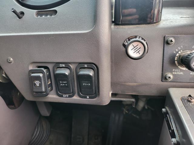 エアロミディ 　２９人乗り　観光バス　自動ドア　６速ＭＴ　エアサス　７ｍ　法定整備　車検１年（30枚目）