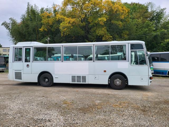 エアロミディ 53人乗り 自動ドア 5速MT ステップヒーター 車検1年 Bカメラ ETC 寸法899cm 幅230cm 高さ298cm(9枚目)