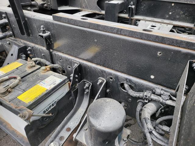 ヒノレンジャー ダンプ ダンプ3600kg ターボ 6速マニュアル 排ガス適合 寸法541cm 幅219cm 高246cm(17枚目)