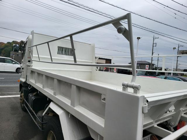 ヒノレンジャー ダンプ ダンプ3600kg ターボ 6速マニュアル 排ガス適合 寸法541cm 幅219cm 高246cm(32枚目)