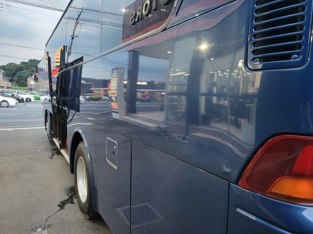 エアロミディ 29人乗り観光バス サロン仕様 6速MT ターボ 自動ドア エアサス ミッション交換 ブレーキシステム交換 エアサス 法定整備(14枚目)