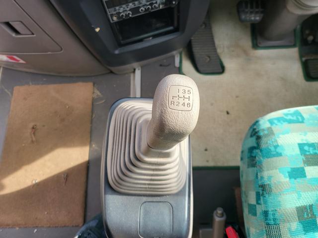 メルファ 　自動ドア　排ガス適合車　４２人乗り　走行７万キロ　Ｂカメラ　サブエンジン　法定整備　車検１年（25枚目）