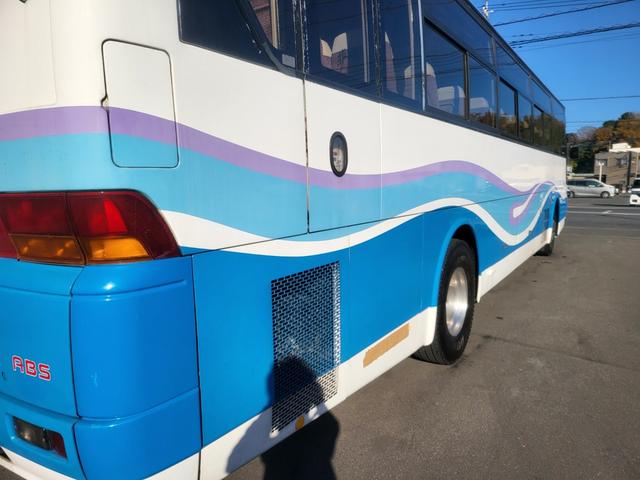 エアロエース 大型バス 62人乗り 6速MT サブエンジン 自動ドア Bカメラ 走行9万キロ 法定点検整備(12枚目)