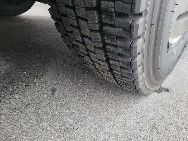 セレガ 　３５人乗り　サロン仕様　中型観光バス　６速ＭＴ　ターボ　排ガス適合　点検整備　Ｂカメラ　車検１年　エアサス　Ｂカメラ　ドライブレコーダ（24枚目）