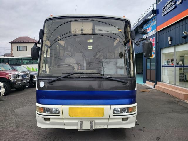 エアロミディ 　２６人乗り　観光仕様　６速ＭＴ　自動ドア　ＥＴＣ　Ｂカメラ　エアサス　点検整備　車検１年　貫通トランク　ステップヒーター（8枚目）