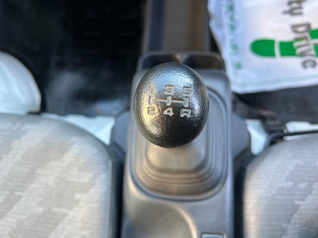 FC農繁仕様 新品タイヤ4本 ショートホイール 4WD 5MT 4H4L デフロック エアコン パワステ 鳥居 荷台作業灯 アッパーメンバガード リアゲートチェーン AM/FMラジオ スペアキー メッキドアミラー(22枚目)