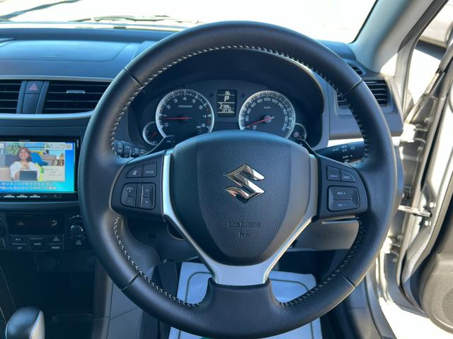 スイフト RS ナビ バックカメラ ETC ドラレコ HID フォグ プッシュスタート キーレス2個 禁煙車 ワンオーナー 記録簿有 オプショングリル パドルシフト オートライト ブルートゥース ドアバイザー付(14枚目)