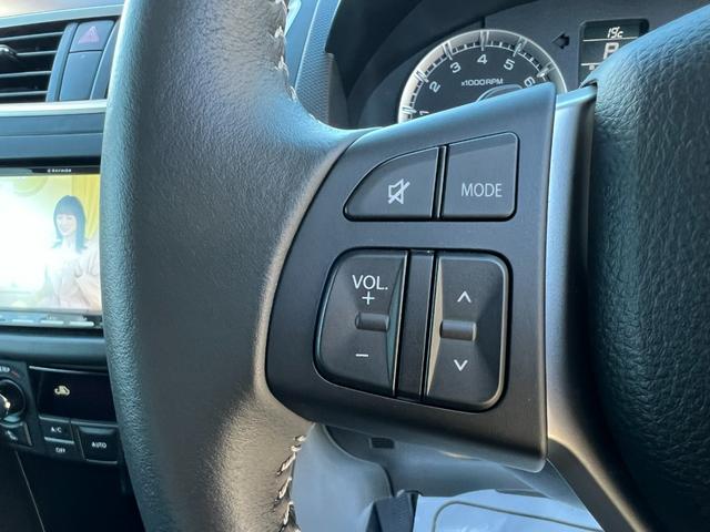 スイフト RS ナビ バックカメラ ETC ドラレコ HID フォグ プッシュスタート キーレス2個 禁煙車 ワンオーナー 記録簿有 オプショングリル パドルシフト オートライト ブルートゥース ドアバイザー付(15枚目)