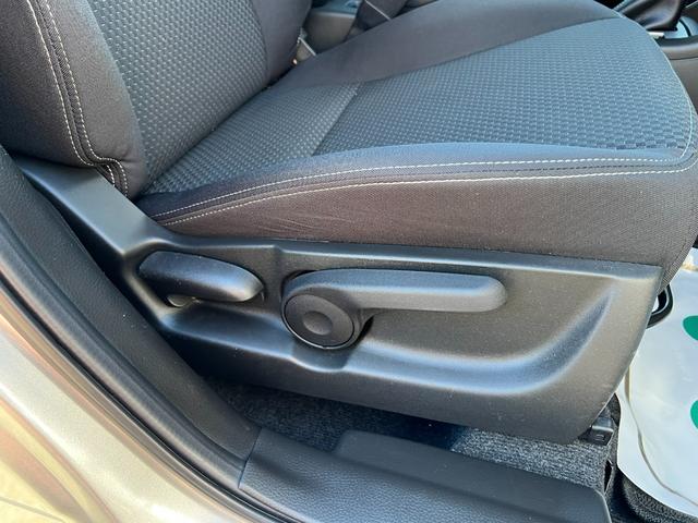 スイフト RS ナビ バックカメラ ETC ドラレコ HID フォグ プッシュスタート キーレス2個 禁煙車 ワンオーナー 記録簿有 オプショングリル パドルシフト オートライト ブルートゥース ドアバイザー付(25枚目)