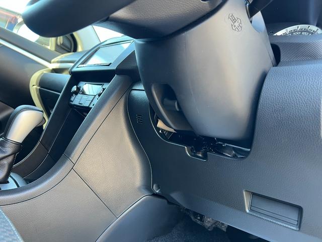 スイフト RS ナビ バックカメラ ETC ドラレコ HID フォグ プッシュスタート キーレス2個 禁煙車 ワンオーナー 記録簿有 オプショングリル パドルシフト オートライト ブルートゥース ドアバイザー付(26枚目)