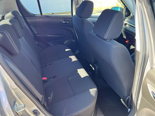 スイフト RS ナビ バックカメラ ETC ドラレコ HID フォグ プッシュスタート キーレス2個 禁煙車 ワンオーナー 記録簿有 オプショングリル パドルシフト オートライト ブルートゥース ドアバイザー付(27枚目)