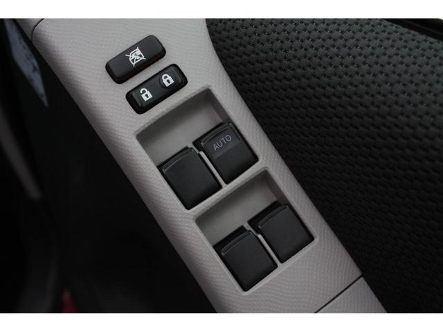 ヴィッツ ＦリミテッドＩＩ　トヨタ純正オーディオ　ＡＭ／ＦＭラジオ　ＣＤ　キーレスプッシュスタート　エアコン　フロアシフト　ドリンクホルダー　パワーウィンドゥ（14枚目）