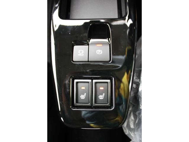 クロスビー ハイブリッドMZ 衝突被害軽減ブレーキ LEDヘッドライト&フォグランプ 運転席・助手席シートヒーター 追従機能付きクルーズコントロール ステアリングオーディオスイッチ フルオートエアコン スマートキー(スペア有り)(17枚目)