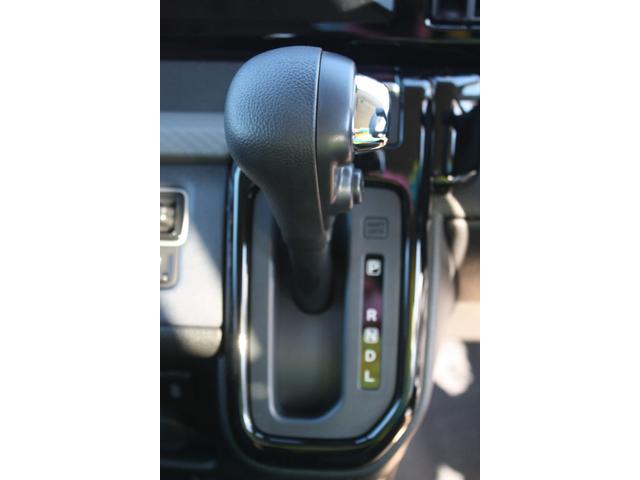 ソリオ ハイブリッドＭＺ　衝突被害軽減ブレーキ　後席両側パワースライドドア　ＬＥＤヘッドライト＆フォグランプ　運転席・助手席シートヒーター　追従機能付きクルーズコントロール　ステアリングオーディオスイッチ　サーキュレーター（27枚目）