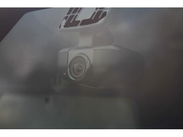 ジムニー XC 2トーン 5MT 純正8インチナビ(フルセグTV・Bluetooth)ETC ドライブレコーダー前後 衝突被害軽減ブレーキ 運転席&助手席シートヒーター クルーズコントロール LEDヘッドライト(10枚目)