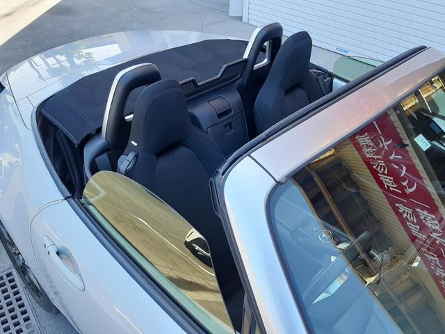 ロードスター Ｓスペシャルパッケージ　６速ＭＴ　禁煙車　純正ナビ　ＢＯＳＥサウンド　バックモニター　ＡＵＤＩＯＰＩＬＯＴ２＋９スピーカー　ＬＥＤオートライト　ドライブレコーダー　フルオートＡＣ　レインセンサーワイパー　Ｂｌｕｅｔｏｏｔｈ（14枚目）