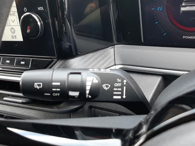 ノート Ｘ　純正９型ディスプレイ　ワイヤレス充電　禁煙車　アラウンドビューモニター　インテリジェントミラー　純正ドラレコ　ＥＴＣ２．０　ＬＥＤオートライト　ブラインドスポットミニター　前後ソナー　カープレイ対応（32枚目）