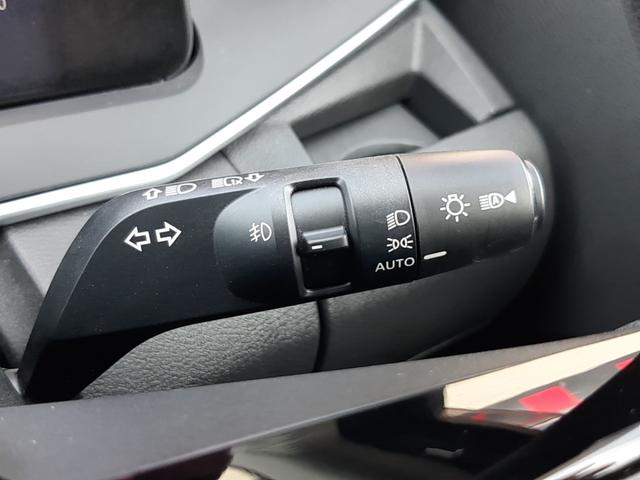 ノート Ｘ　純正９型ディスプレイ　ワイヤレス充電　禁煙車　アラウンドビューモニター　インテリジェントミラー　純正ドラレコ　ＥＴＣ２．０　ＬＥＤオートライト　ブラインドスポットミニター　前後ソナー　カープレイ対応（33枚目）