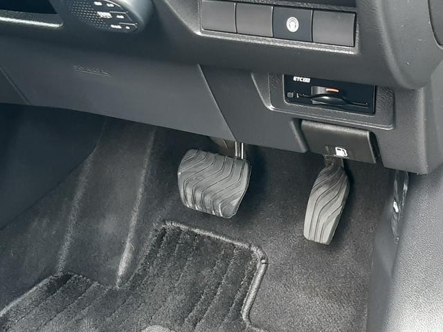 ノート Ｘ　純正９型ディスプレイ　ワイヤレス充電　禁煙車　アラウンドビューモニター　インテリジェントミラー　純正ドラレコ　ＥＴＣ２．０　ＬＥＤオートライト　ブラインドスポットミニター　前後ソナー　カープレイ対応（41枚目）