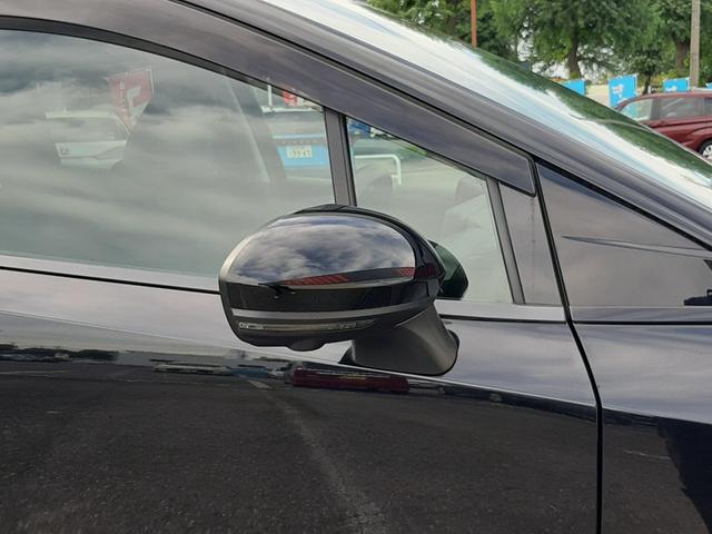 ノート Ｘ　純正９型ディスプレイ　ワイヤレス充電　禁煙車　アラウンドビューモニター　インテリジェントミラー　純正ドラレコ　ＥＴＣ２．０　ＬＥＤオートライト　ブラインドスポットミニター　前後ソナー　カープレイ対応（56枚目）