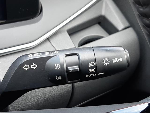 ノート Ｘ　純正９型ディスプレイ　ワイヤレス充電　禁煙車　デジタルインナーミラー　アラウンドビューモニター　ＥＴＣ２．０　インテリキー２個　シート／ステアリングヒーター　ブラインドスポットモニター　前後ソナー（32枚目）