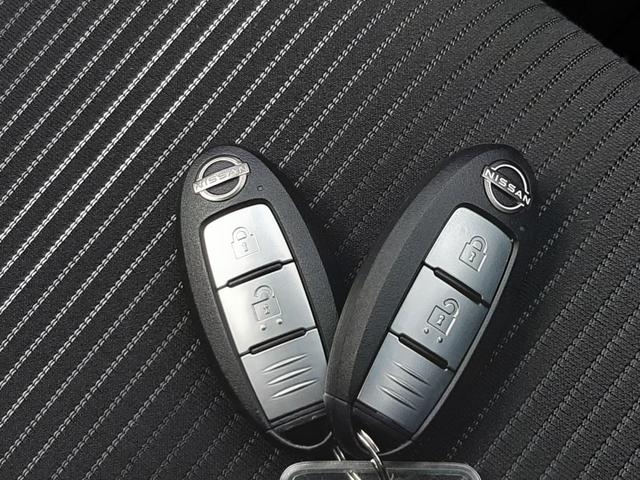 ノート Ｘ　純正９型ディスプレイ　ワイヤレス充電　禁煙車　デジタルインナーミラー　アラウンドビューモニター　ＥＴＣ２．０　インテリキー２個　シート／ステアリングヒーター　ブラインドスポットモニター　前後ソナー（33枚目）