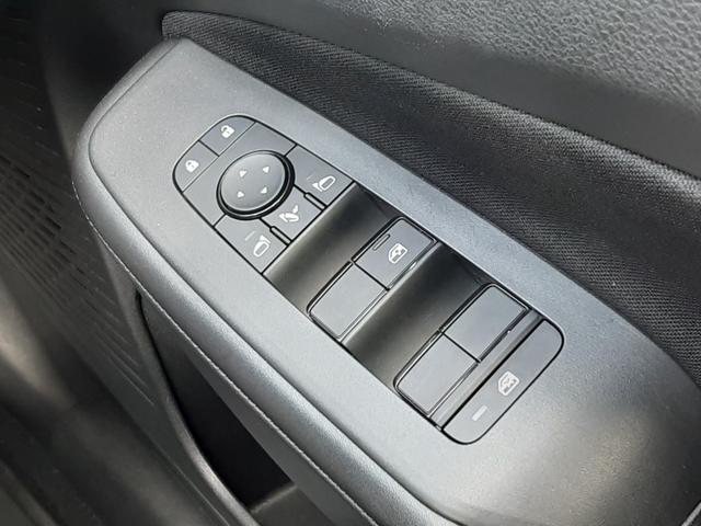 ノート Ｘ　純正９型ディスプレイ　ワイヤレス充電　禁煙車　デジタルインナーミラー　アラウンドビューモニター　ＥＴＣ２．０　インテリキー２個　シート／ステアリングヒーター　ブラインドスポットモニター　前後ソナー（34枚目）