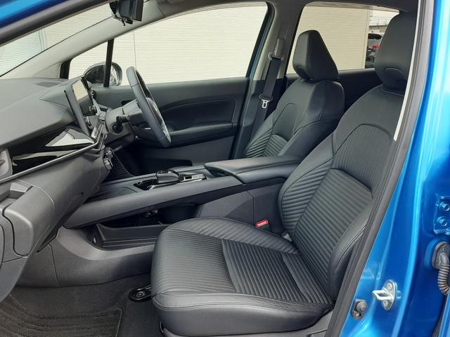 ノート Ｘ　ワンオーナー　純正９型ディスプレイナビ　禁煙車　レザーシート　インテリミラー　アラウンドビュー　ＥＴＣ２．０　ワイヤレス充電　純正ドラレコ　ＬＥＤオートライト　アップルカープレイ　アンドロイドオート（13枚目）