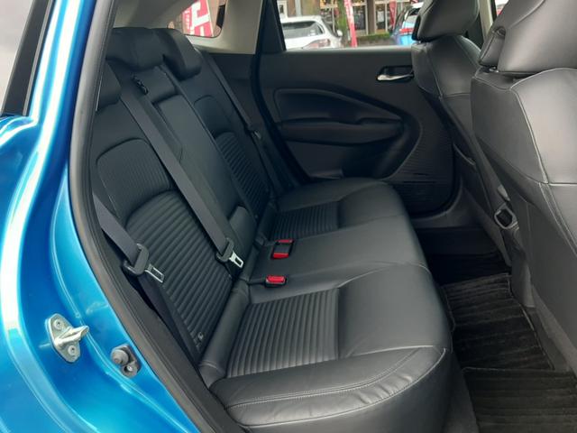 ノート Ｘ　ワンオーナー　純正９型ディスプレイナビ　禁煙車　レザーシート　インテリミラー　アラウンドビュー　ＥＴＣ２．０　ワイヤレス充電　純正ドラレコ　ＬＥＤオートライト　アップルカープレイ　アンドロイドオート（14枚目）