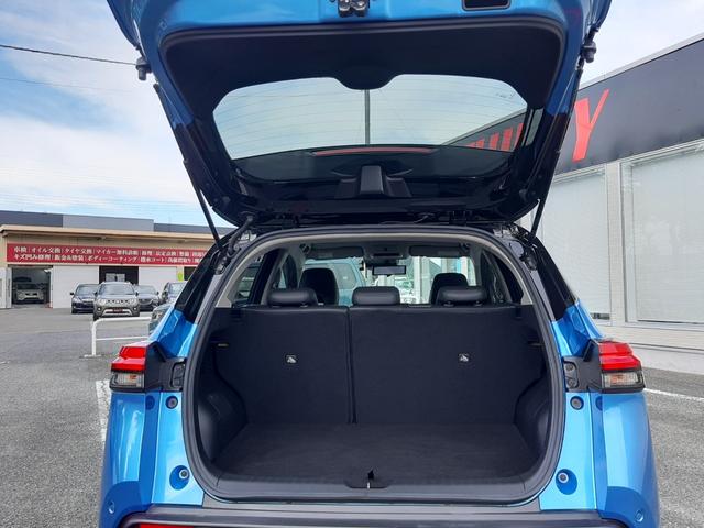 ノート Ｘ　ワンオーナー　純正９型ディスプレイナビ　禁煙車　レザーシート　インテリミラー　アラウンドビュー　ＥＴＣ２．０　ワイヤレス充電　純正ドラレコ　ＬＥＤオートライト　アップルカープレイ　アンドロイドオート（17枚目）